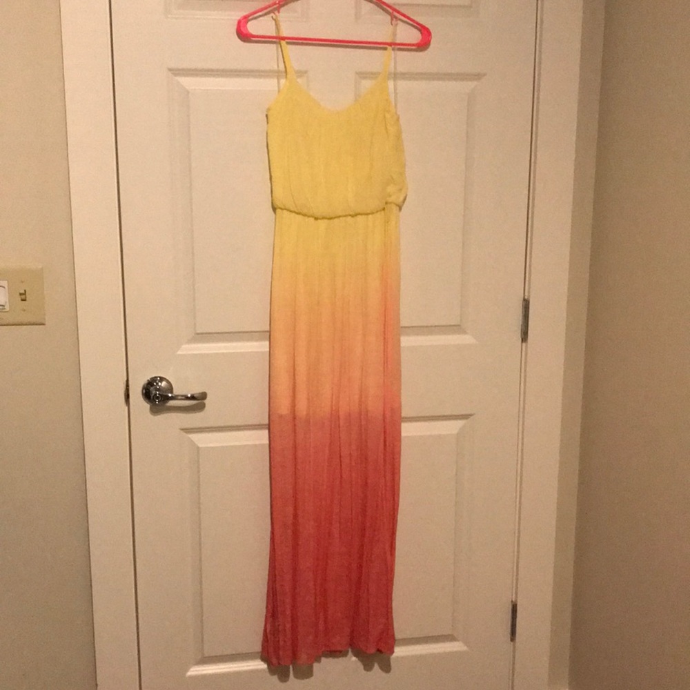 Gorgeous ombré maxi, never worn! - S